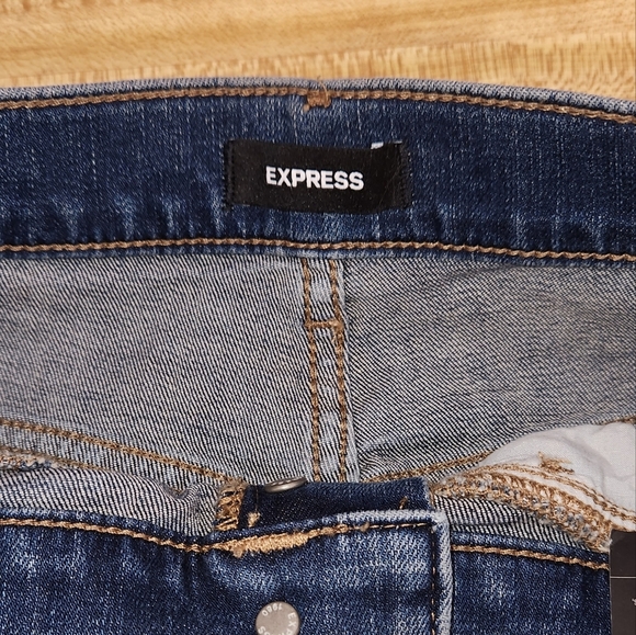 EXPRESS Mom Jean Super High Rise, Dark Wash, size 8R - Picture 7 of 13